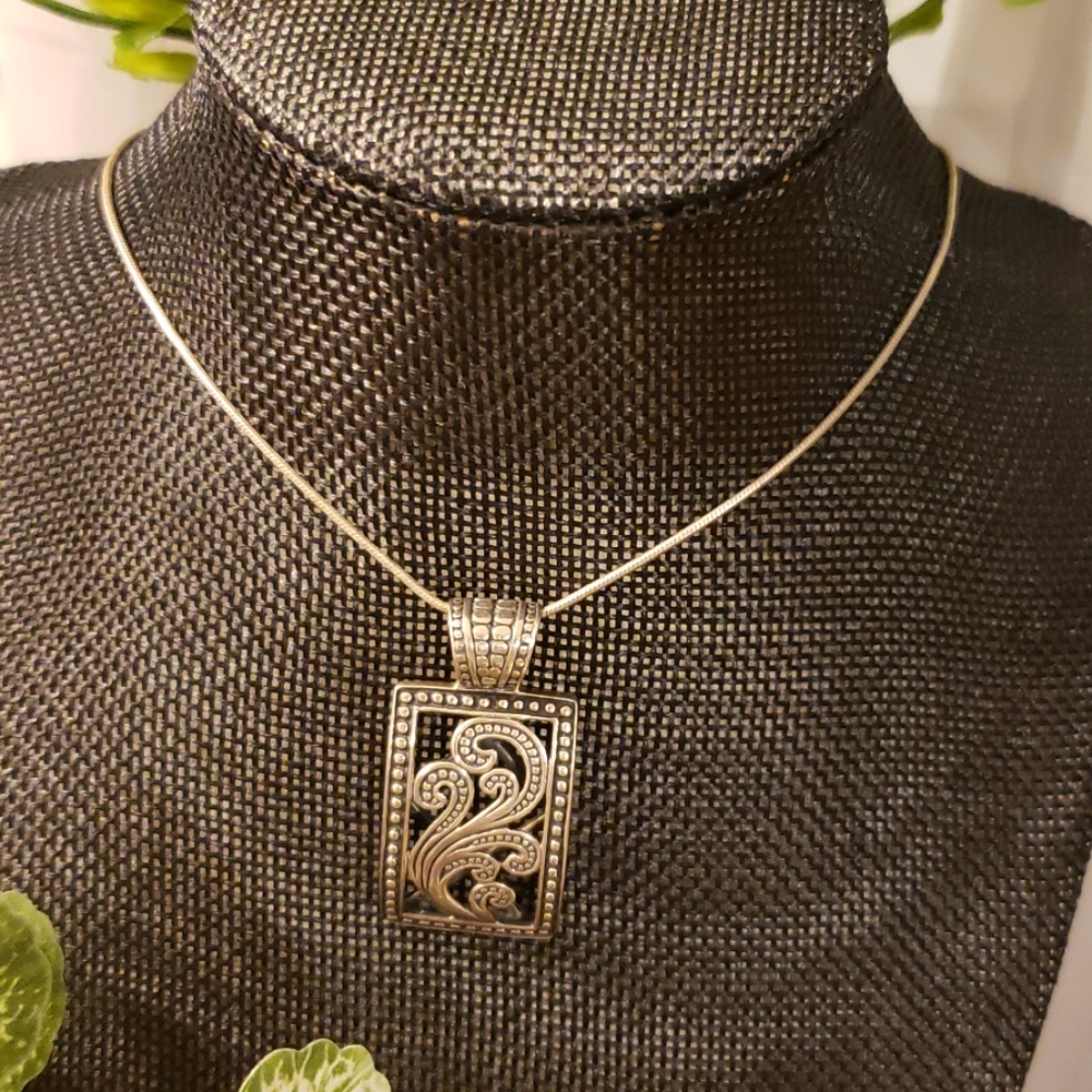 FLASH SALE!  Silpada pendant and silver chain
